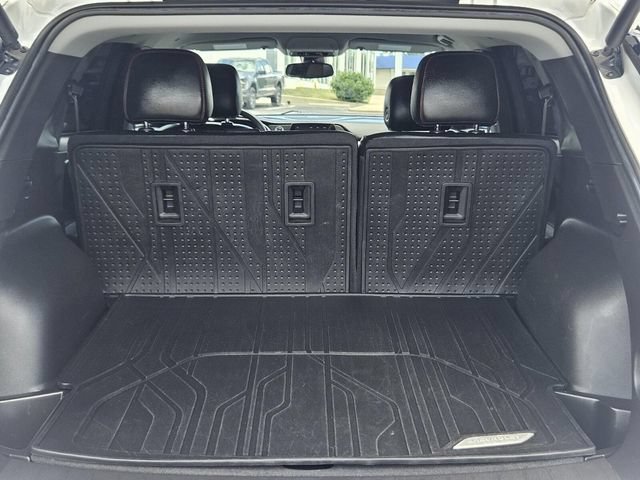 Used 2022 Chevrolet Blazer LT w/ Redline Edition FWD image 11