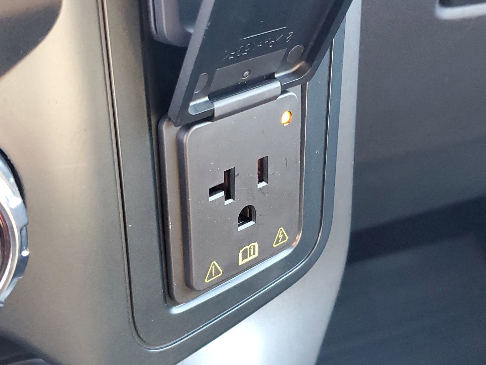 Certified 2025 Ford F150 Tremor w/ Tow/Haul Package AWD/4WD image 27