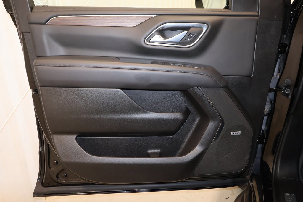 Used 2023 Chevrolet Tahoe High Country image 14