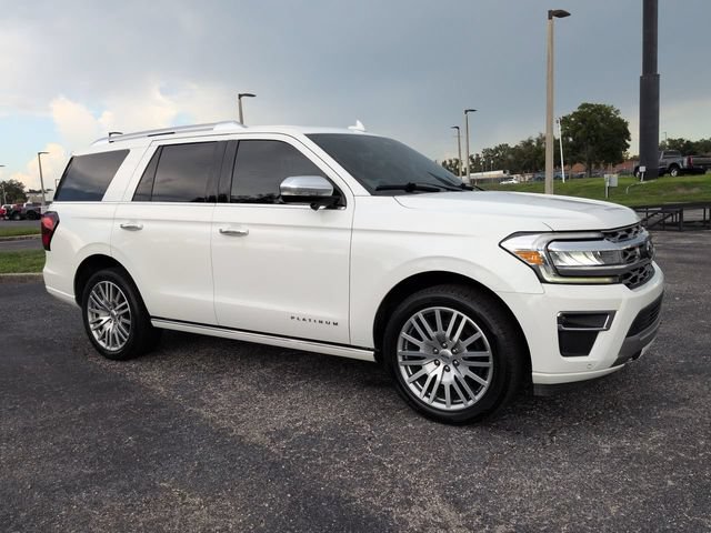 Certified 2023 Ford Expedition Platinum AWD/4WD image 2