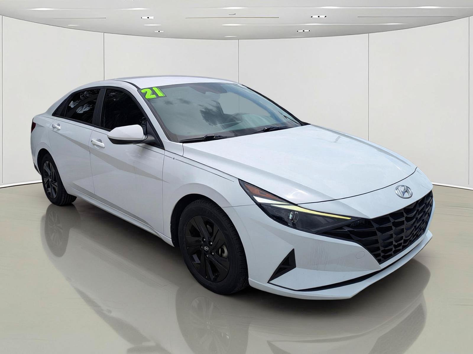Used 2021 Hyundai Elantra Blue w/ Cargo Package FWD image 3