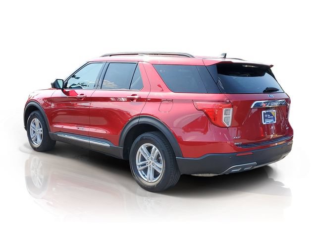 Certified 2023 Ford Explorer XLT w/ Equipment Group 202A AWD/4WD image 3