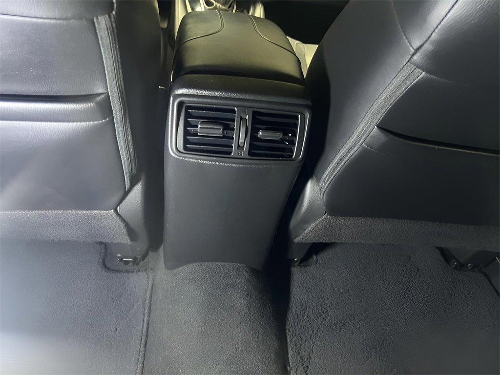 Used 2017 Nissan Rogue SL image 39