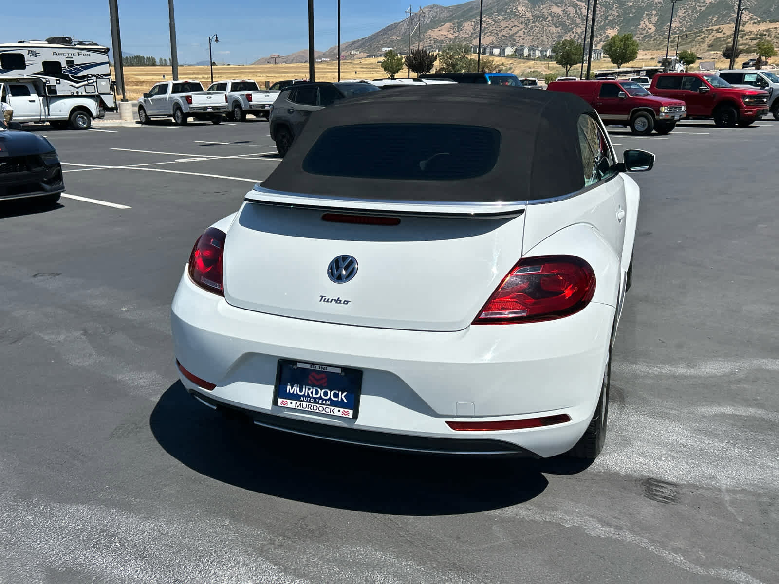 Used 2018 Volkswagen Beetle 2.0T S image 8