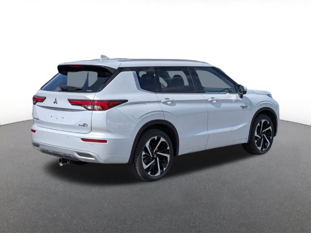Used 2023 Mitsubishi Outlander SEL 40th Anniversary AWD/4WD image 3