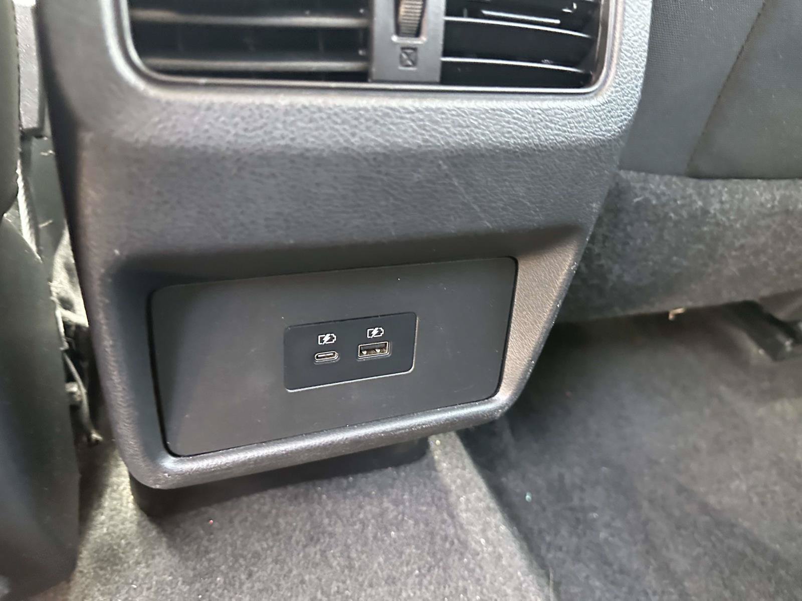 Used 2022 Nissan Rogue SV AWD/4WD image 11