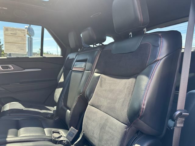 Certified 2025 Ford Explorer ST AWD/4WD image 22