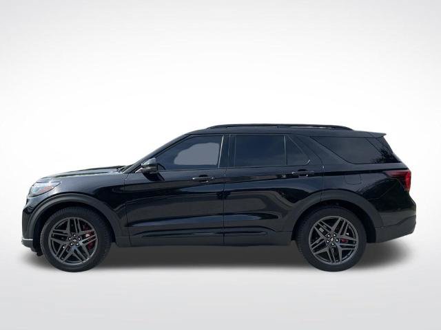 Certified 2025 Ford Explorer ST RWD image 8