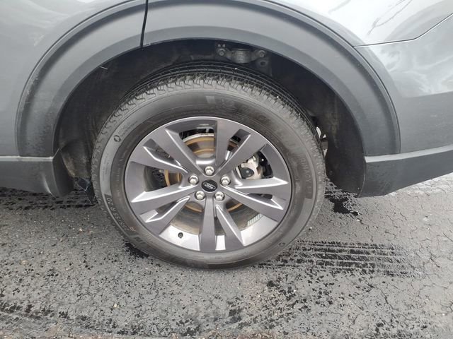 Certified 2023 Ford Explorer XLT w/ Equipment Group 202A image 8