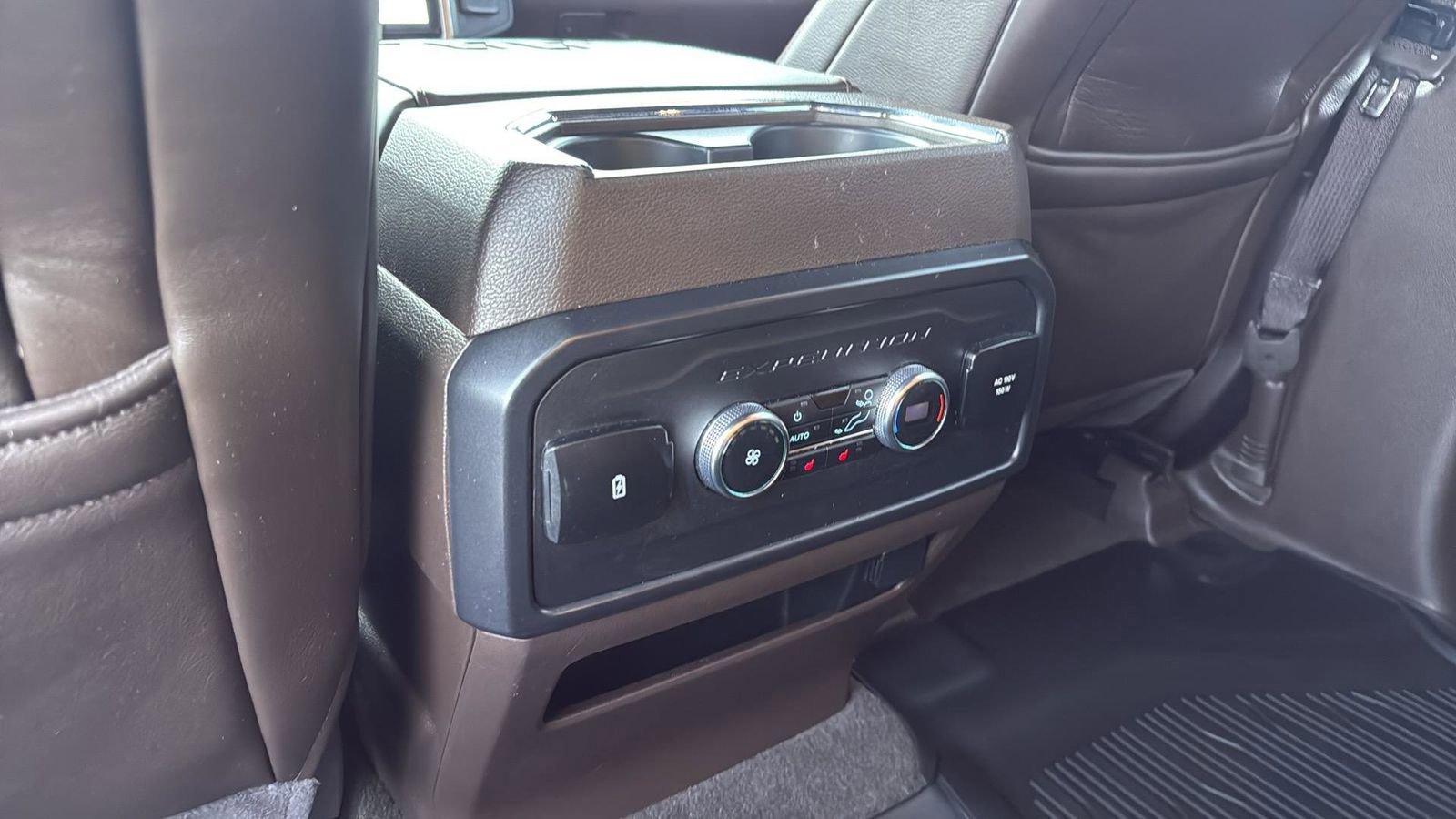 Certified 2024 Ford Expedition King Ranch image 28