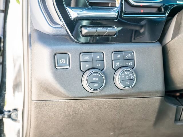 Used 2025 Chevrolet Silverado 2500 High Country w/ Technology Package AWD/4WD image 21