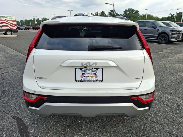 Used 2023 Kia Niro EX FWD image 29