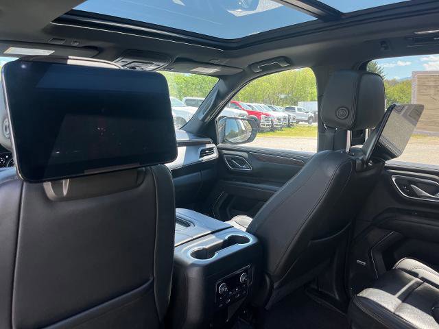Used 2021 Chevrolet Suburban High Country w/ Premium Package image 18