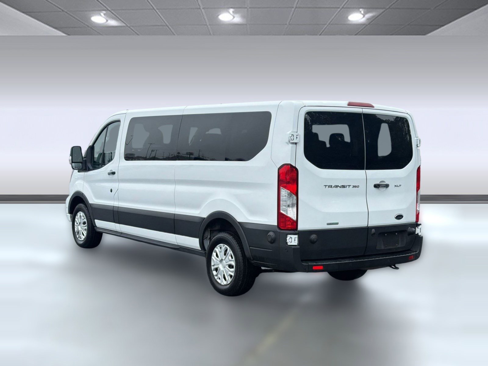 Certified 2024 Ford Transit 350 XLT RWD image 3