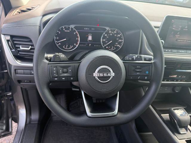 Used 2022 Nissan Rogue SV AWD/4WD image 32