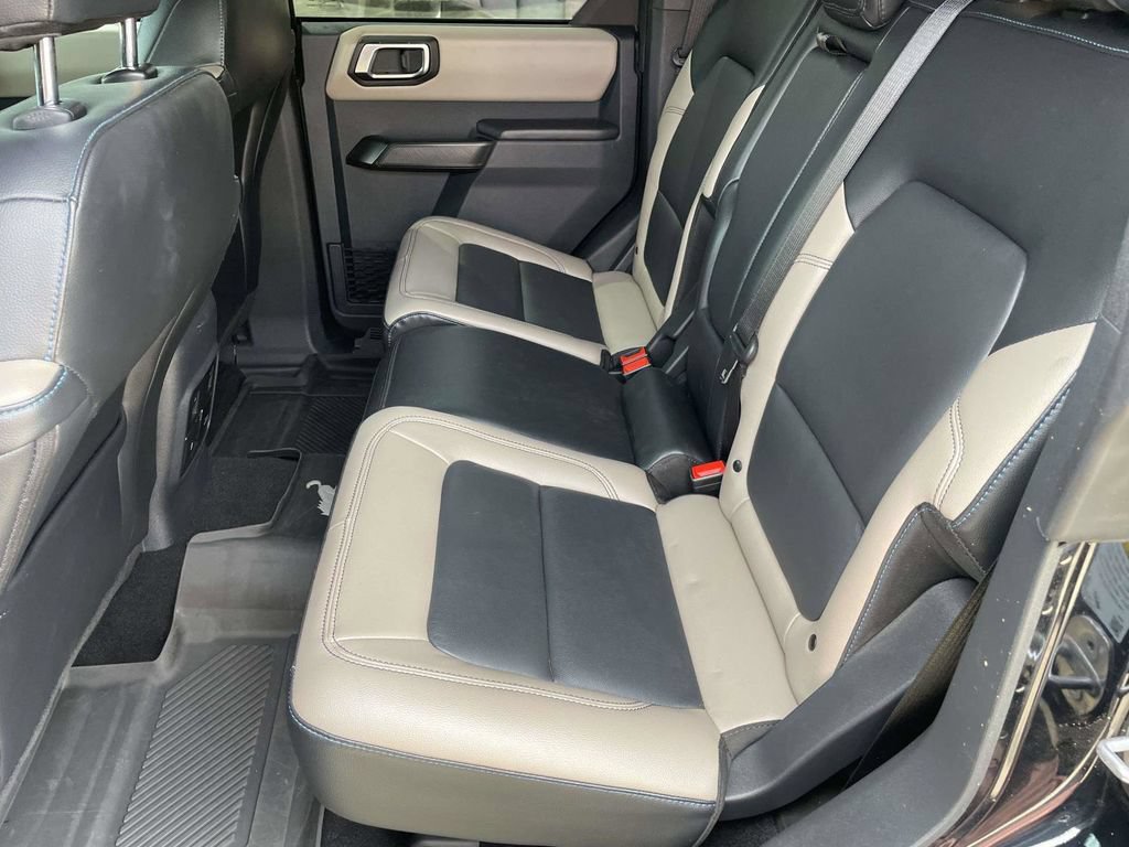 Certified 2024 Ford Bronco Wildtrak AWD/4WD image 12