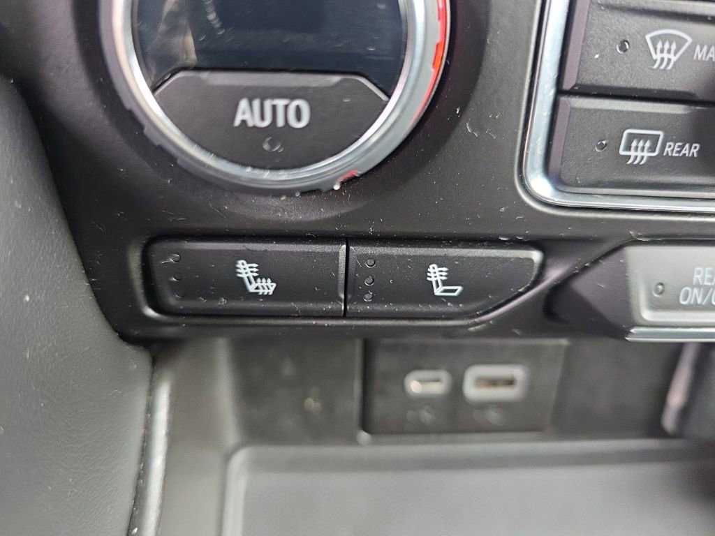 Used 2023 Chevrolet Tahoe LT w/ Luxury Package image 37