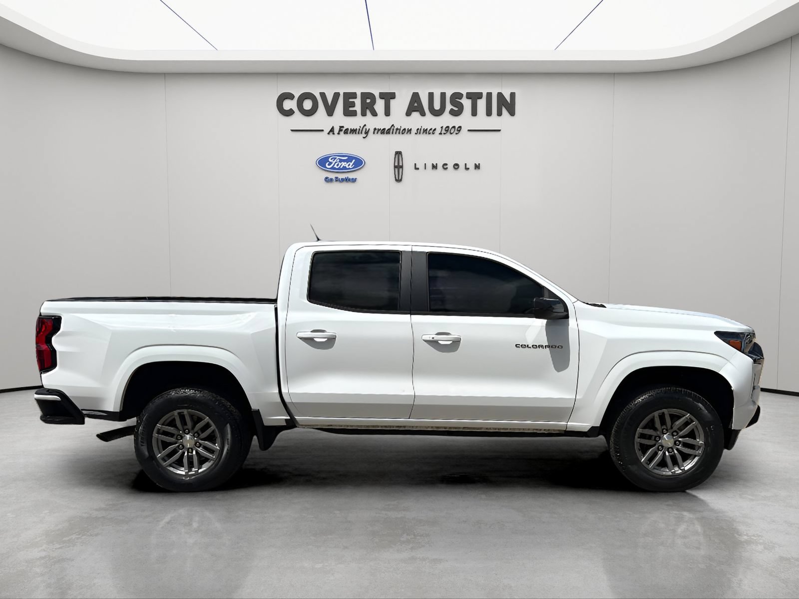Used 2023 Chevrolet Colorado LT w/ LT Convenience Package RWD image 6