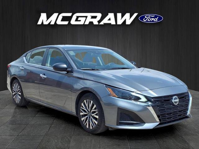 Used 2025 Nissan Altima 2.5 SV FWD image 5
