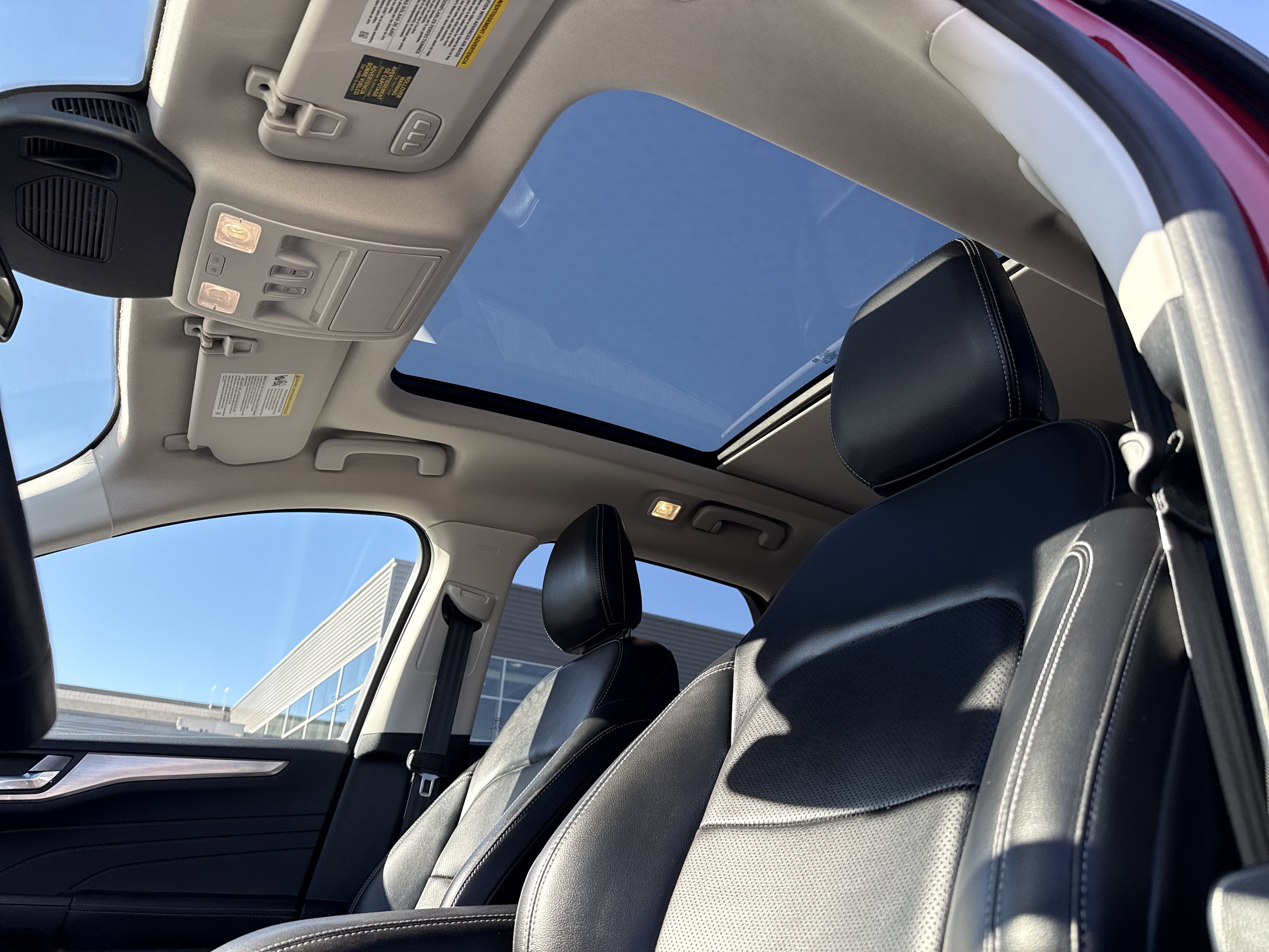 Certified 2022 Ford Escape Titanium image 19