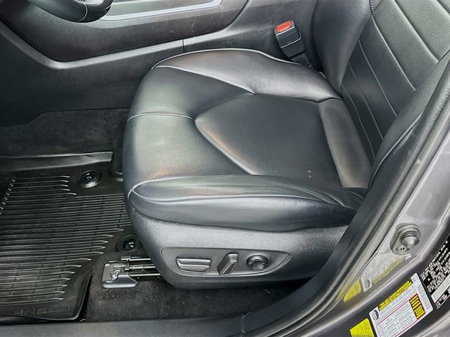 Used 2022 Toyota Highlander XLE image 26