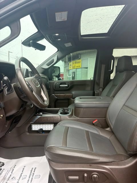 Used 2021 GMC Sierra 2500 Denali w/ Denali Black Diamond Edition AWD/4WD image 14