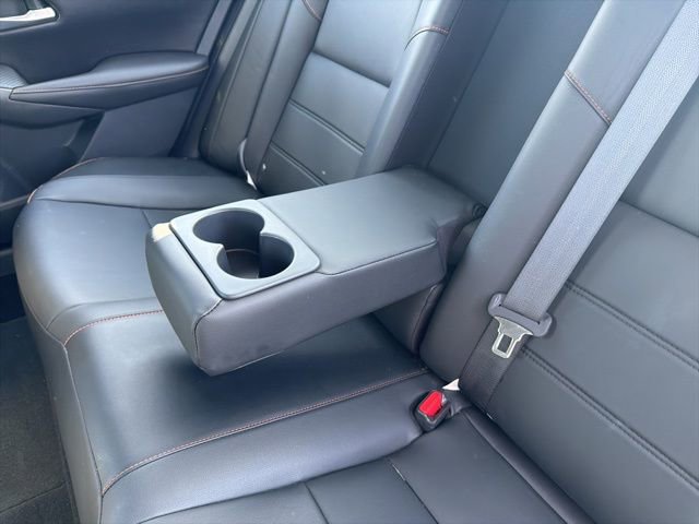 Used 2022 Nissan Sentra SR w/ SR Premium Package FWD image 19