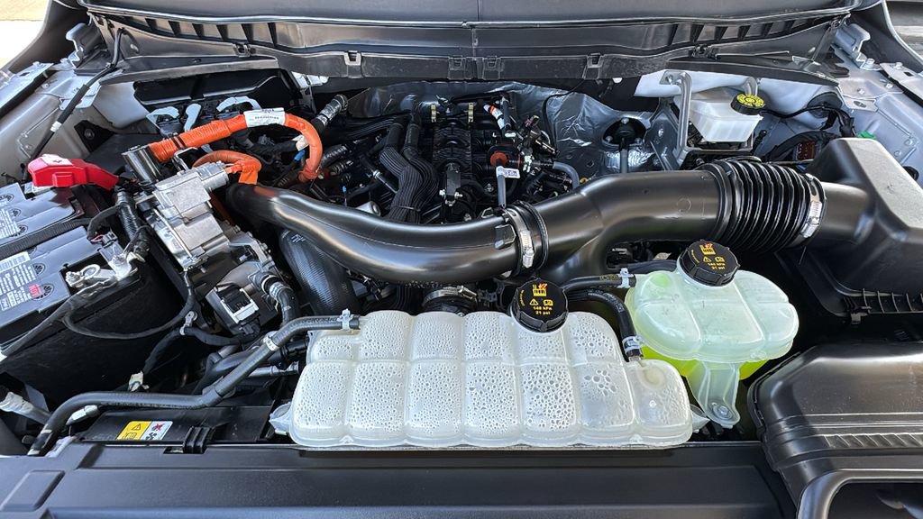 Certified 2024 Ford F150 Platinum w/ Equipment Group 702A High image 28