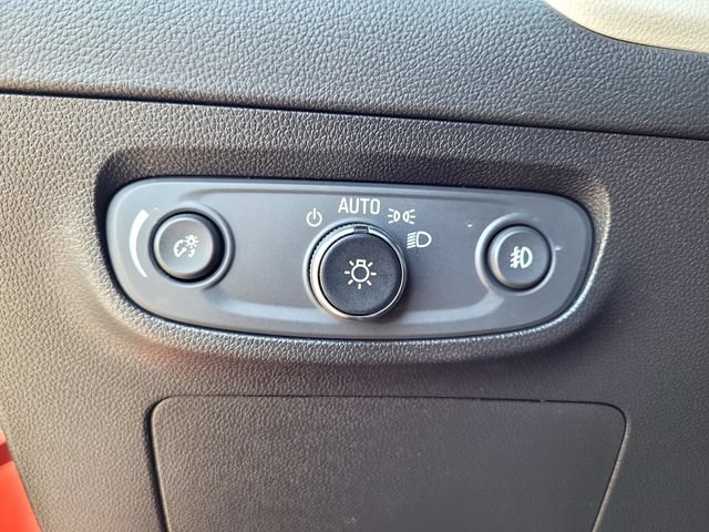 Used 2022 Buick Encore GX Essence w/ Experience Buick Package FWD image 15