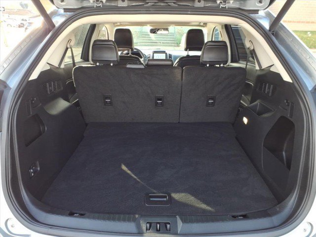 Certified 2024 Ford Edge SEL w/ Convenience Package image 8