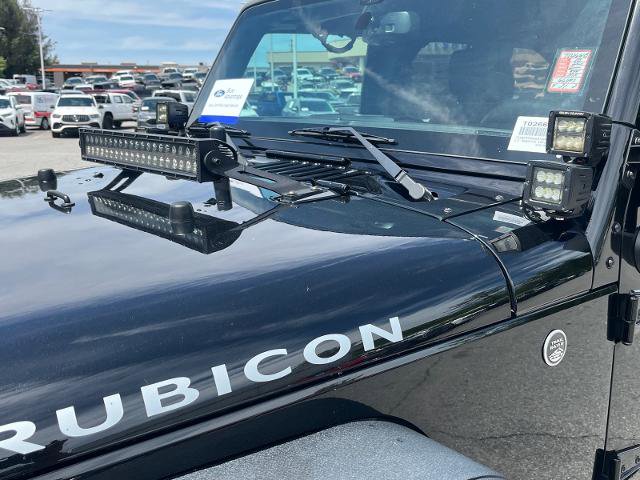 Used 2018 Jeep Wrangler Unlimited Rubicon w/ Connectivity Group AWD/4WD image 20