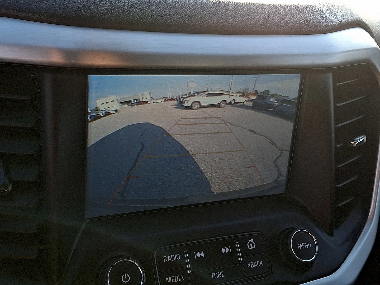 Used 2019 GMC Acadia SLT image 16