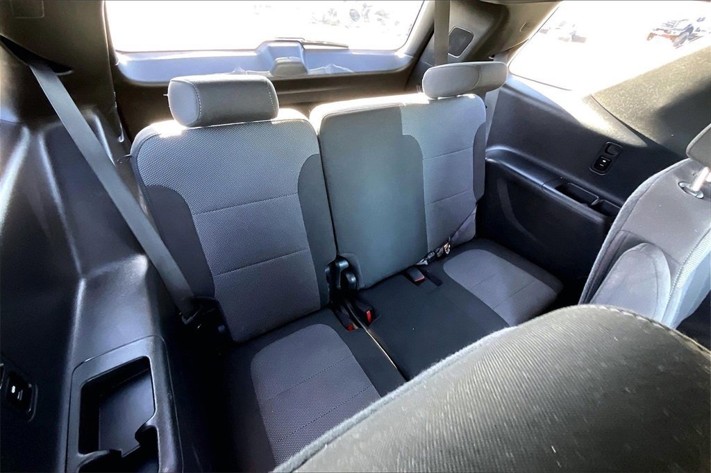 Used 2023 Chevrolet Traverse LT image 37