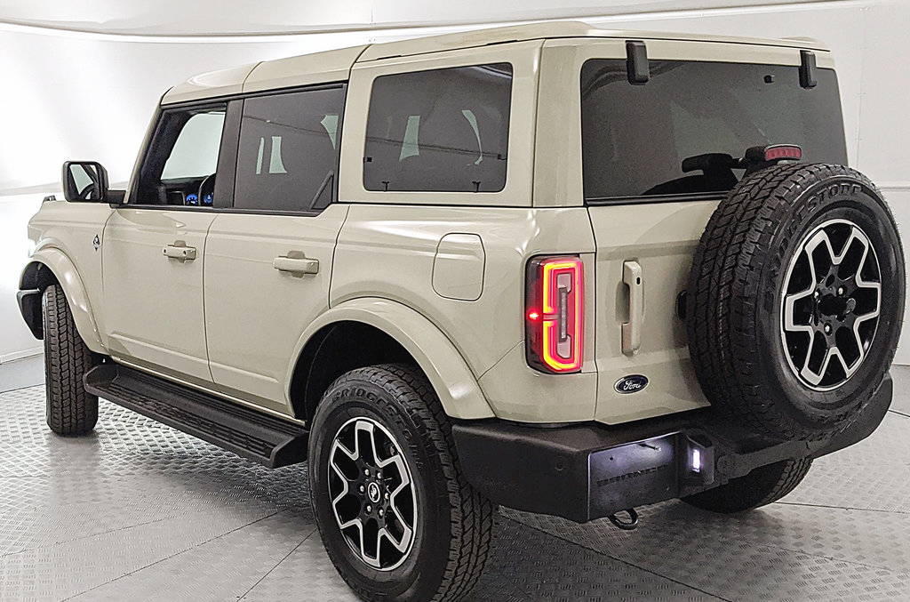 Certified 2025 Ford Bronco Outer Banks AWD/4WD image 4