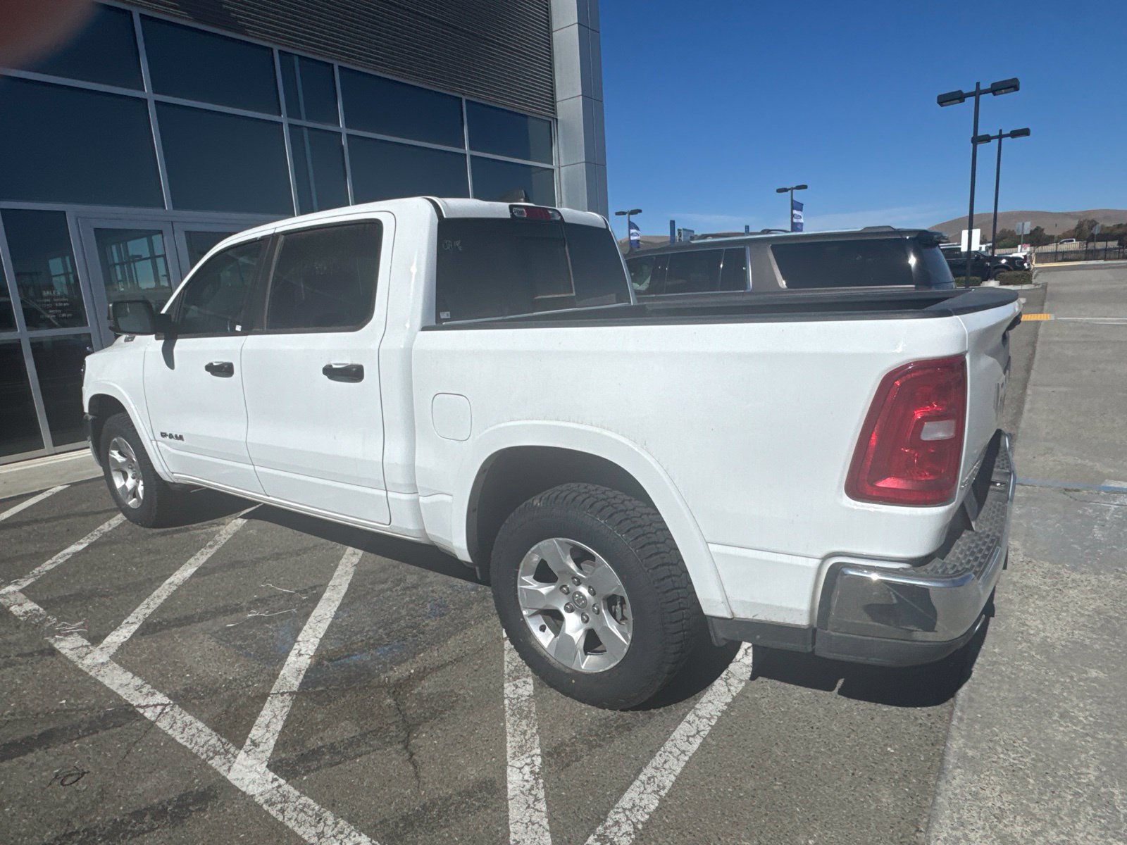 Used 2025 RAM 1500 Big Horn AWD/4WD image 9