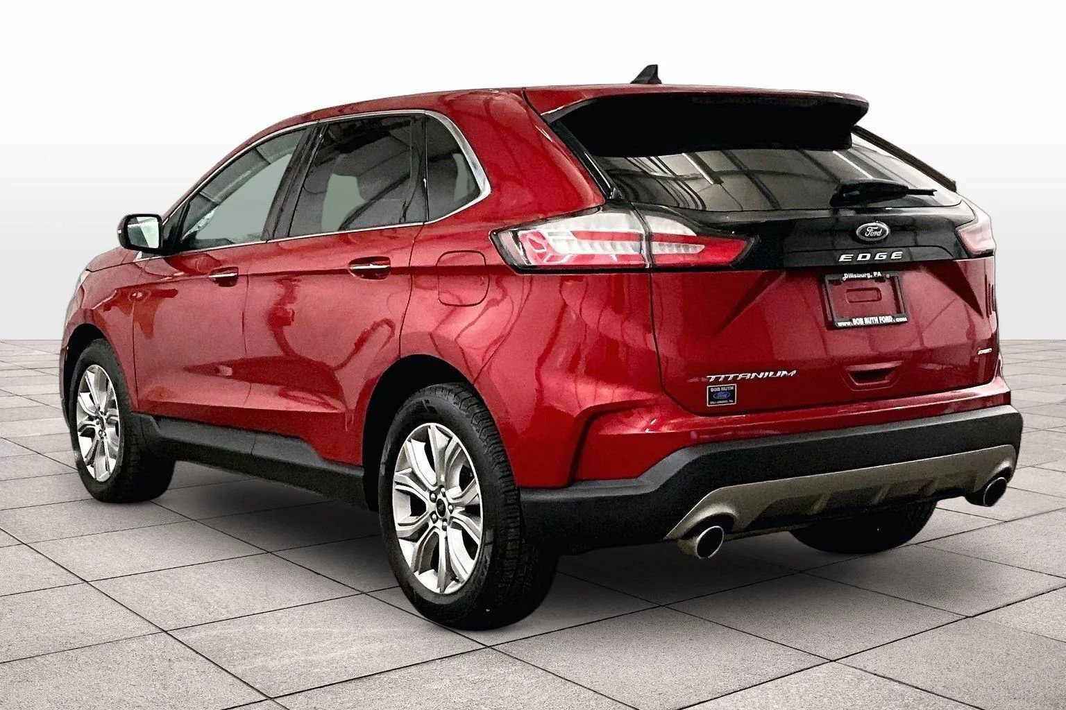 Certified 2023 Ford Edge Titanium image 10