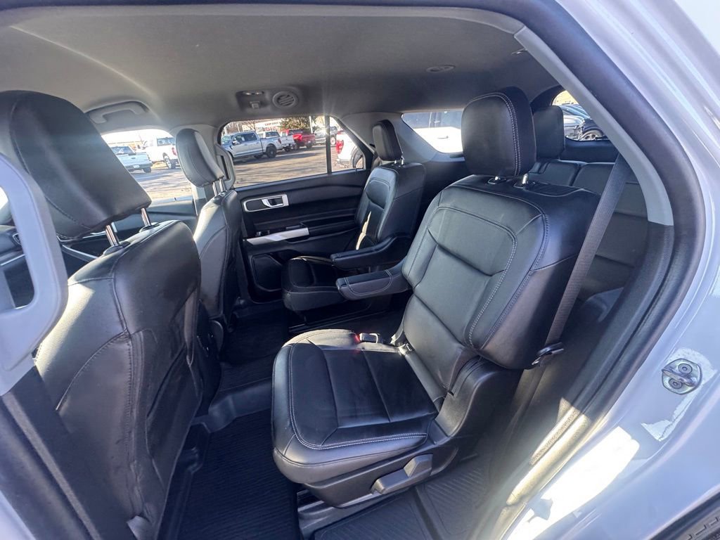Certified 2023 Ford Explorer XLT w/ Equipment Group 202A image 15