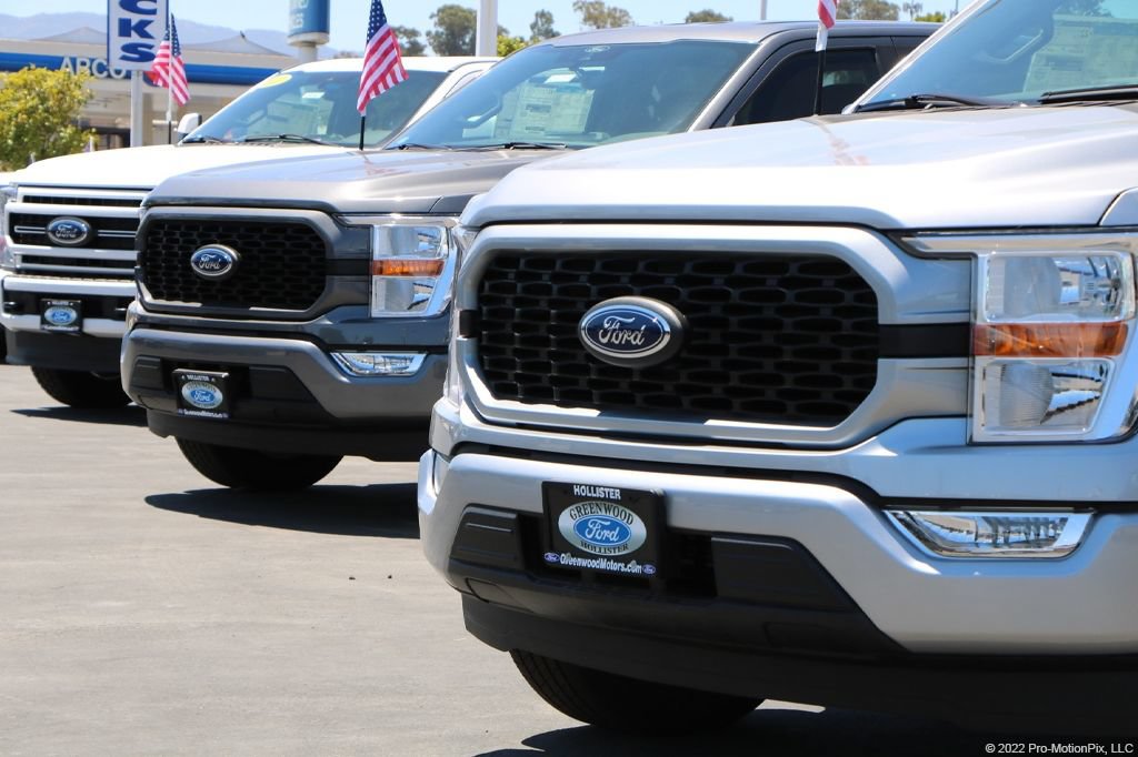 Used 2022 GMC Sierra 1500 SLT w/ SLT Premium Plus Package AWD/4WD image 35