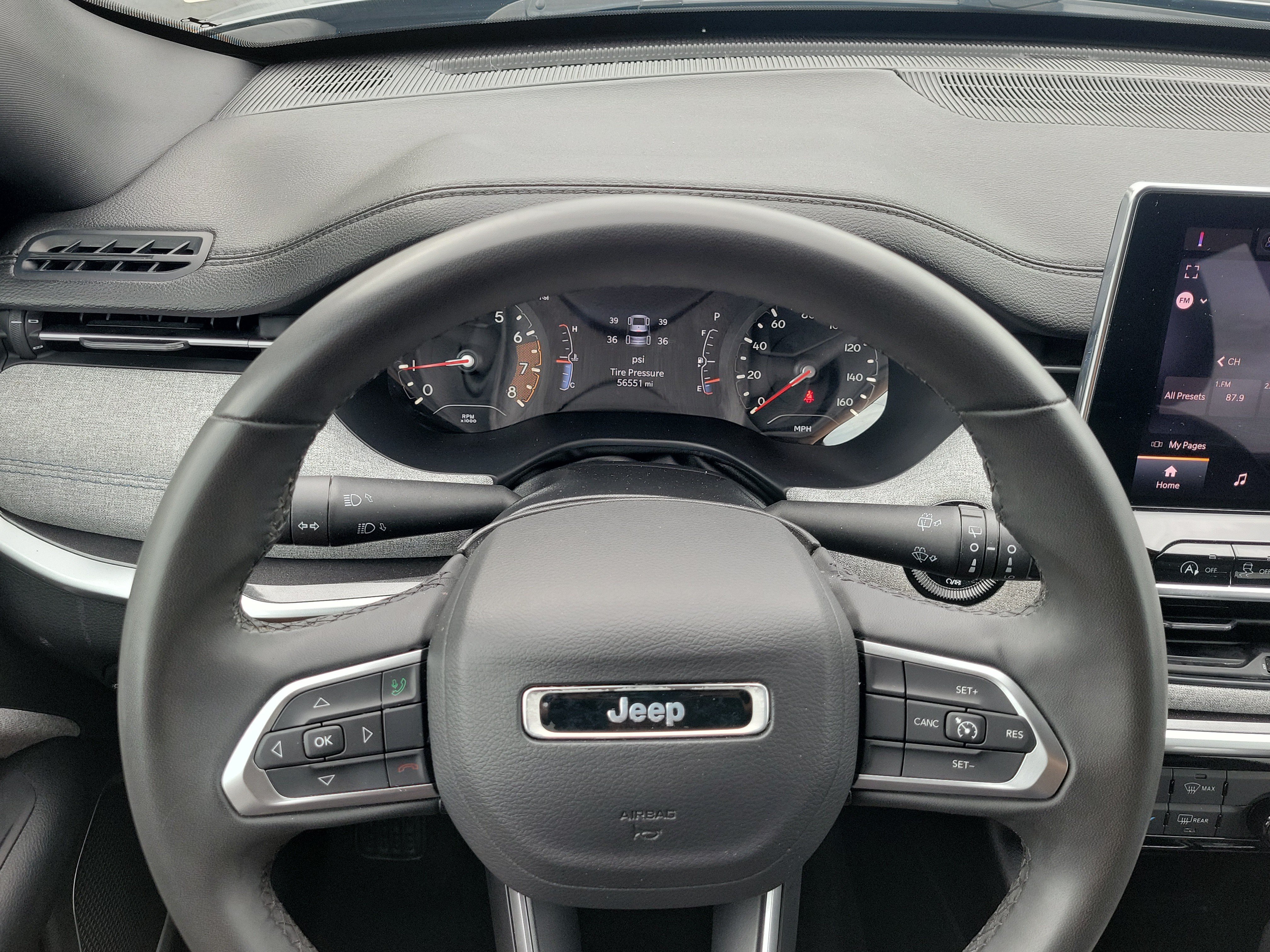 Used 2024 Jeep Compass Latitude AWD/4WD image 23