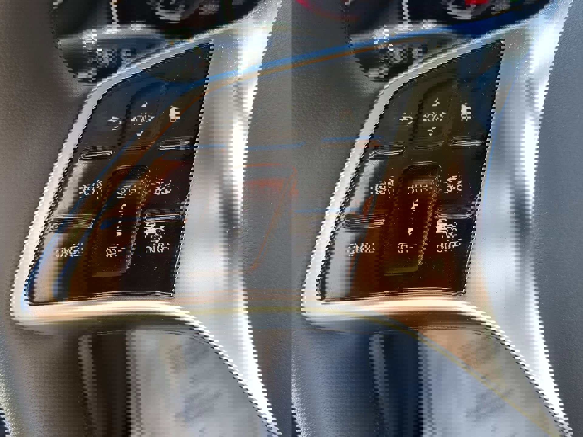 Used 2025 Mercedes-Benz GLC 350e 4MATIC image 49