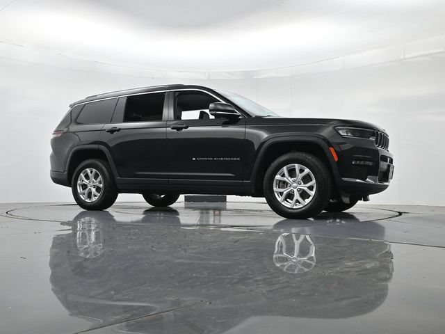 Used 2023 Jeep Grand Cherokee L Limited AWD/4WD image 39