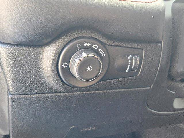 Used 2023 Dodge Durango GT image 24