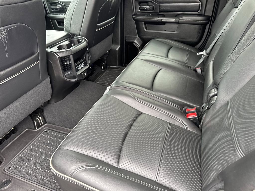 Used 2022 RAM 3500 Limited image 11