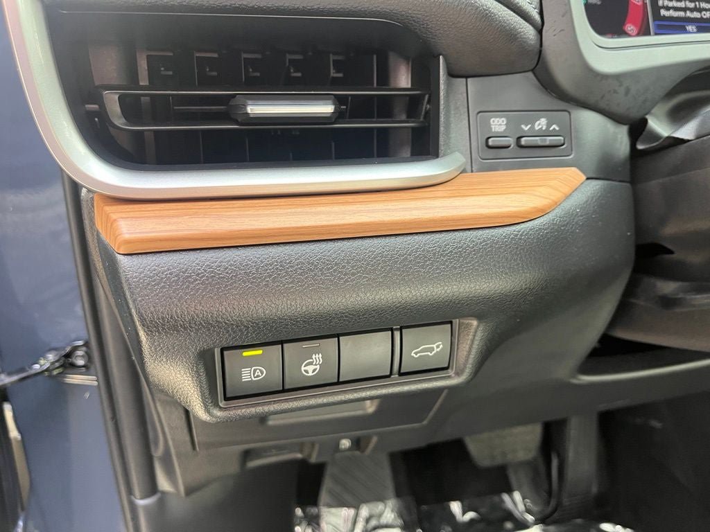 Used 2025 Toyota Grand Highlander FWD image 38