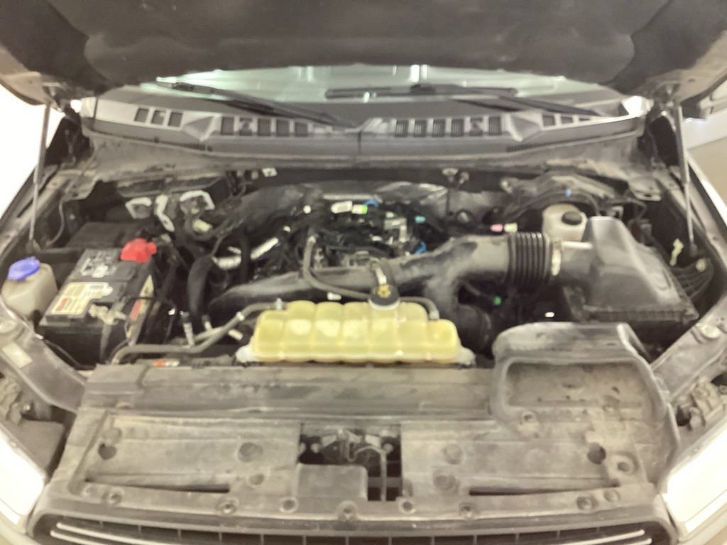 Certified 2019 Ford F150 Lariat w/ Equipment Group 502A Luxury AWD/4WD image 34