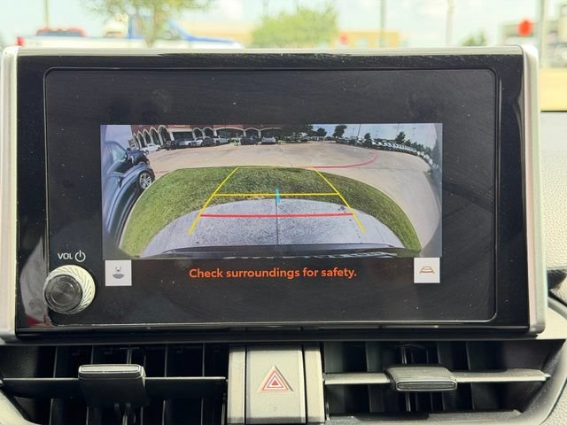 Used 2023 Toyota RAV4 LE FWD image 16