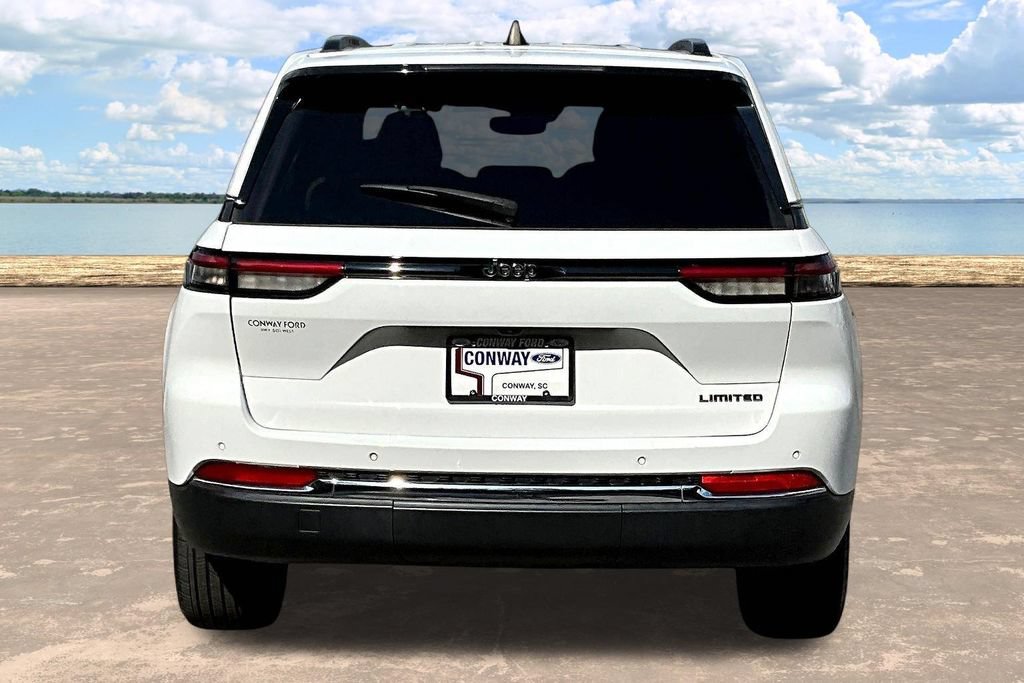Used 2023 Jeep Grand Cherokee Limited RWD image 7