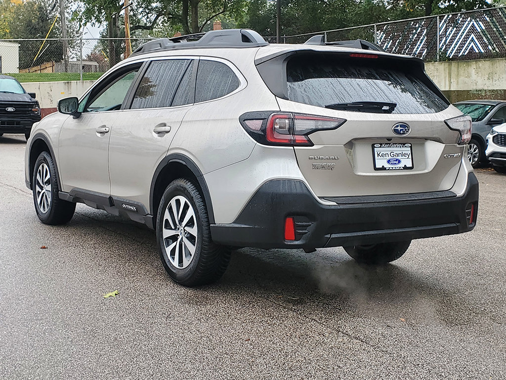 Used 2020 Subaru Outback Premium w/ Popular Package #1 AWD/4WD image 9