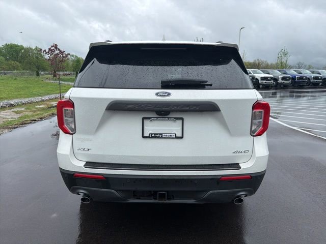 Certified 2023 Ford Explorer XLT w/ Equipment Group 202A image 4