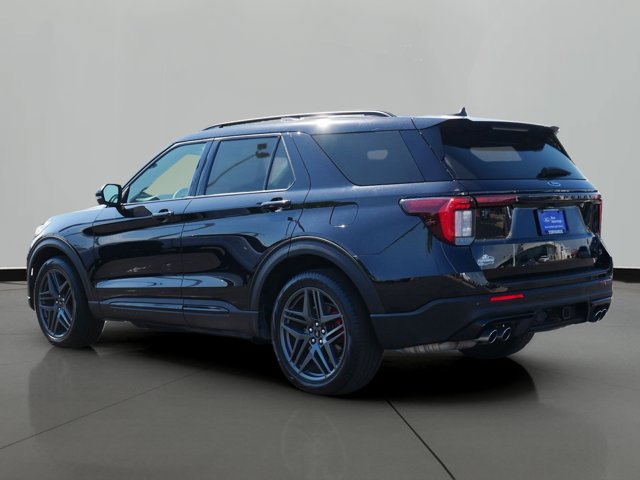 Certified 2025 Ford Explorer ST AWD/4WD image 2